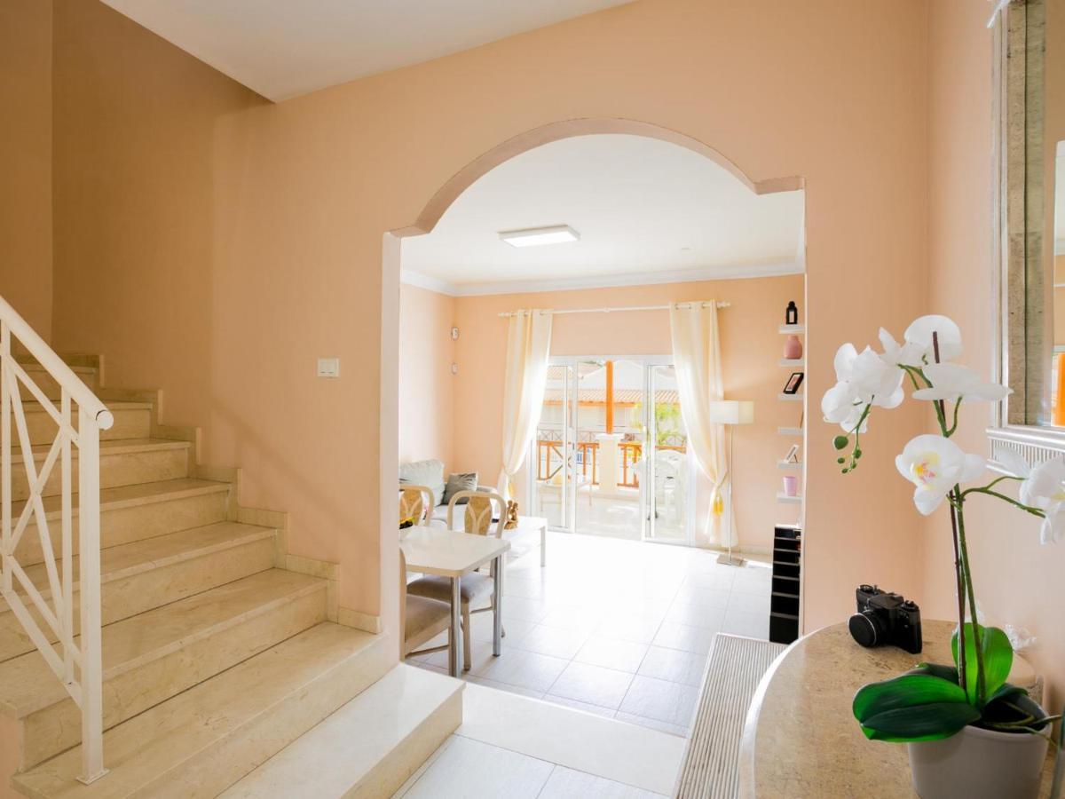 22 Golf Resort Beautiful And Comfy Лос Кристианос Экстерьер фото